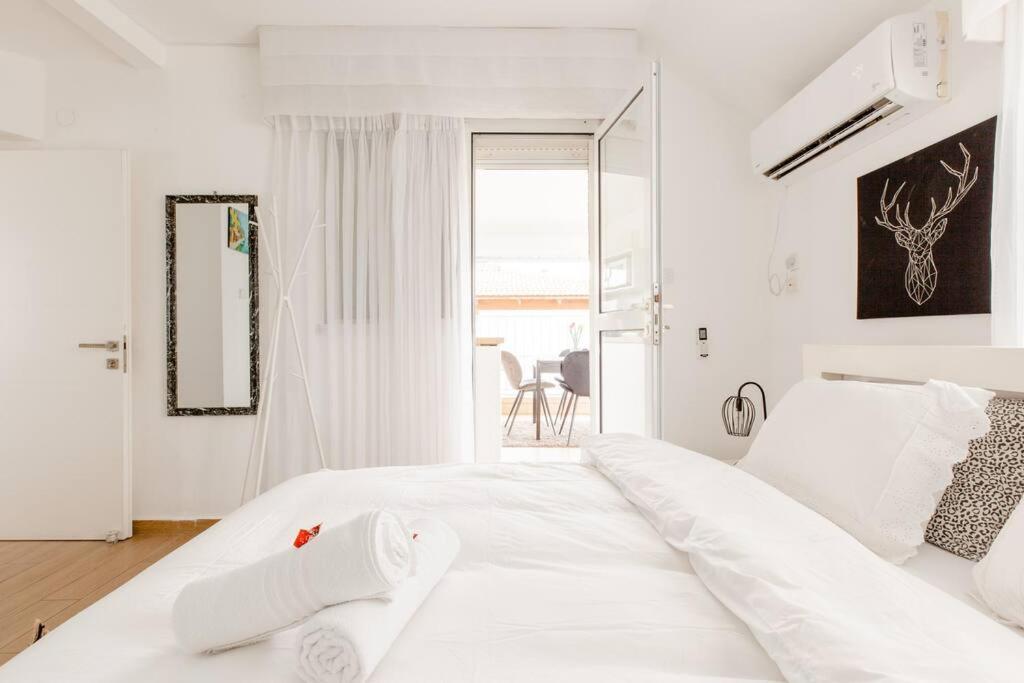 Charming Unit With Pool And Great Amenities Apartment Rishon Leziyyon Exterior photo