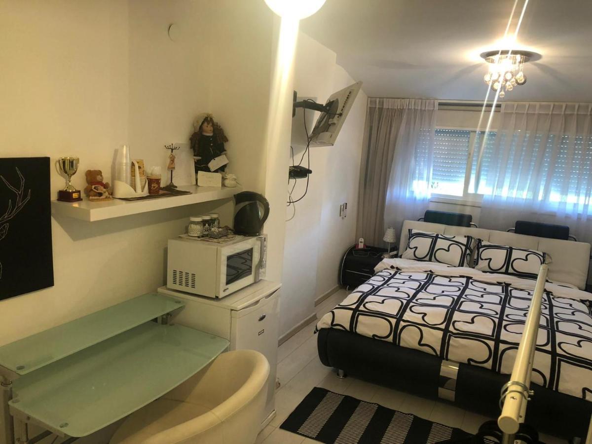 Charming Unit With Pool And Great Amenities Apartment Rishon Leziyyon Exterior photo